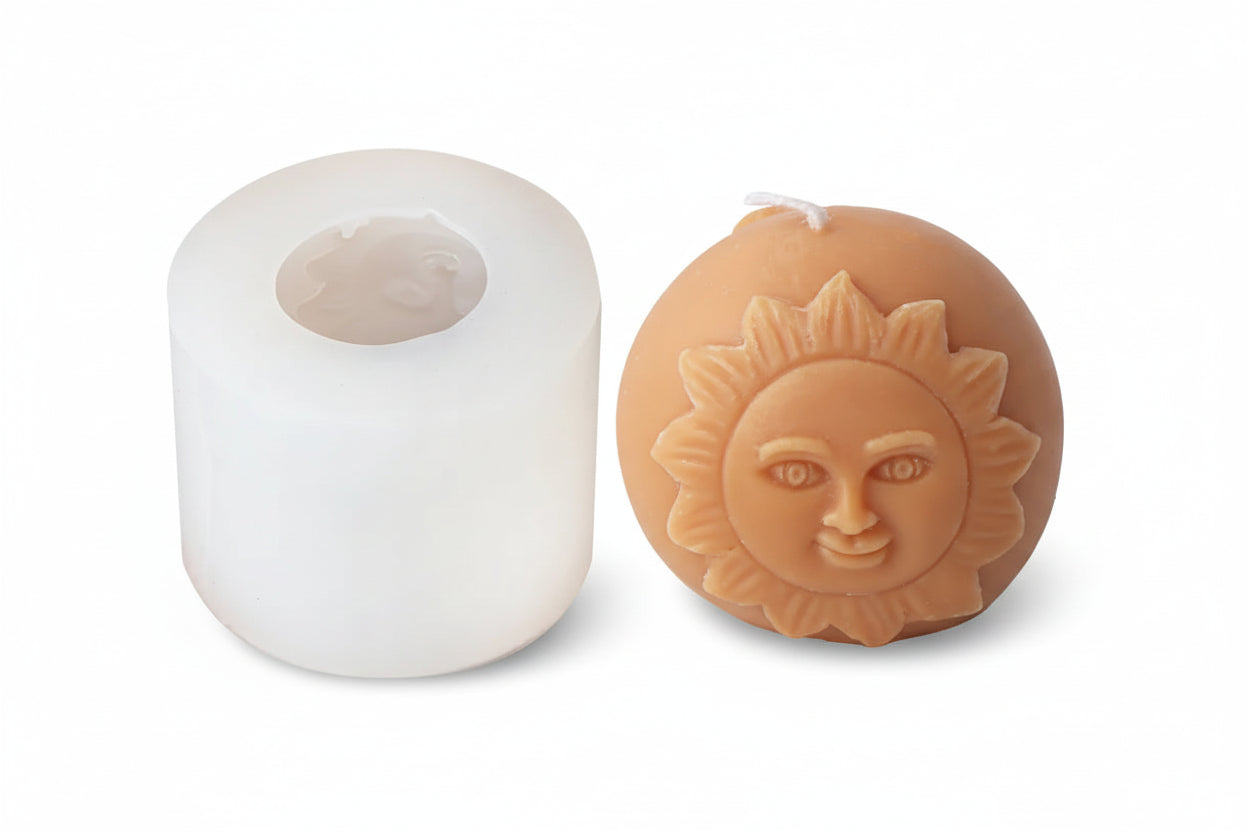 Visage en relief soleil-lune