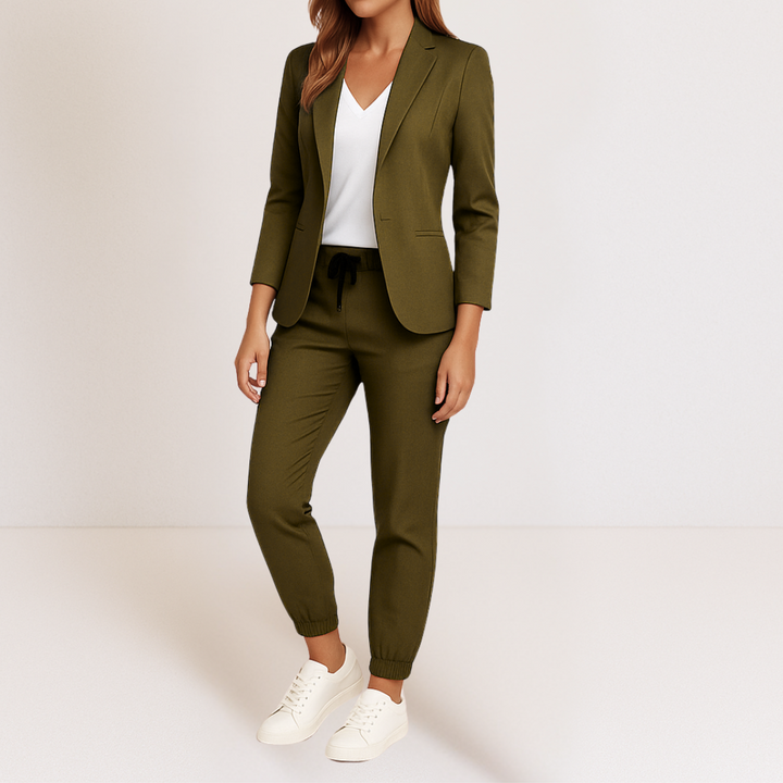 Béatrice Élégance moderne et tenue confortable