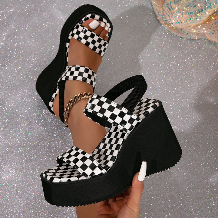 WAYNA™ – Élégantes Sandales Wedge à Carreaux