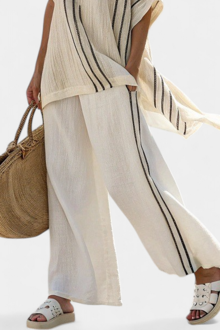 Greysen | Élégante Blouse en Lin Ivoire avec Pantalons Rayés Noirs