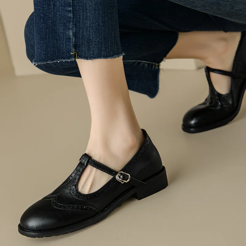 Élégantes Mary Janes à Sangle