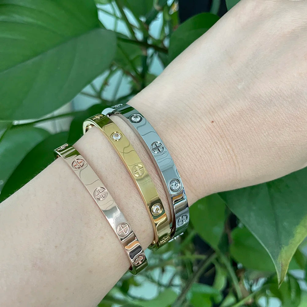 Luxe merk roestvrij staal liefde schroevendraaier kruis nagel armbanden voor mannen vrouwen paar armbanden Valentijnsdag verjaardagscadeau