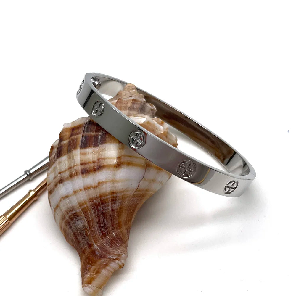 Luxe merk roestvrij staal liefde schroevendraaier kruis nagel armbanden voor mannen vrouwen paar armbanden Valentijnsdag verjaardagscadeau