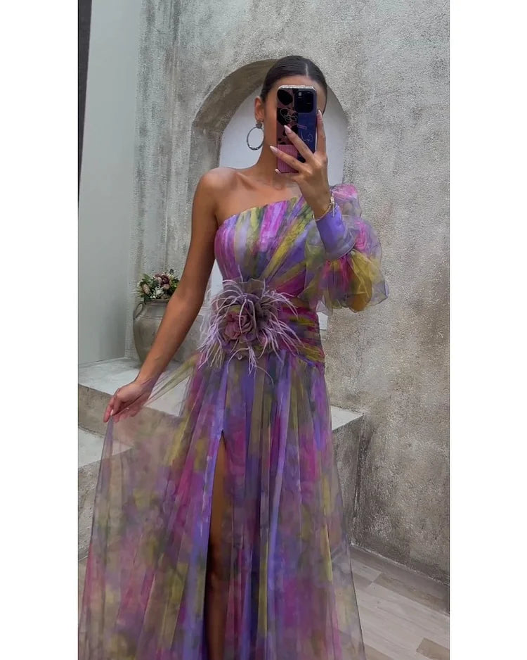Orit™ | Robe asymétrique fendue à une manche