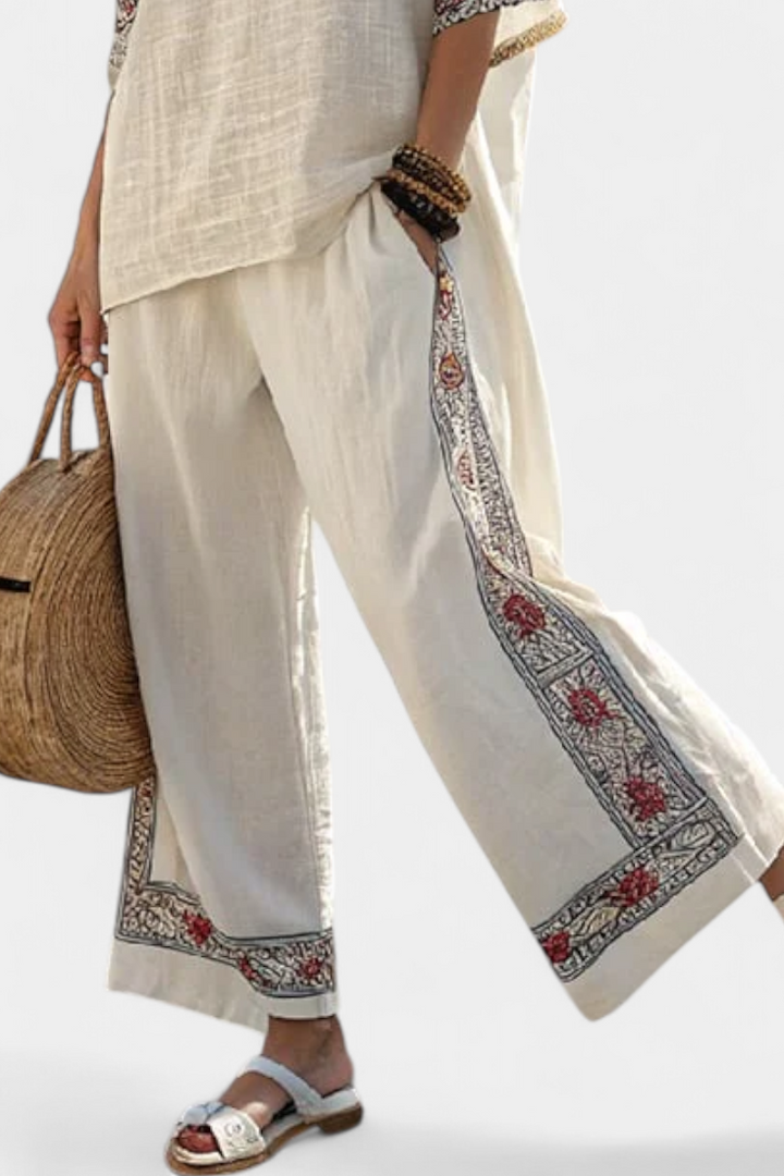Tameric | Blouse brodée sophistiquée & Pantalons à jambes larges