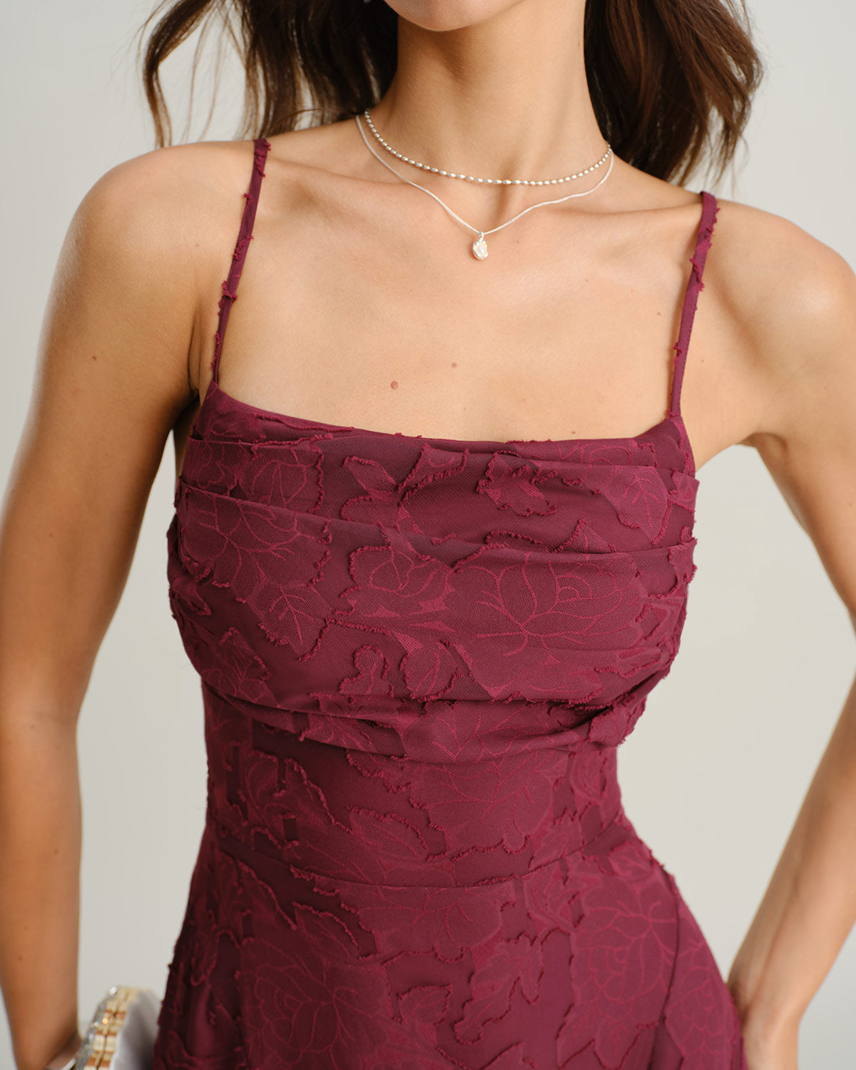 Robe longue en jacquard rouge vin